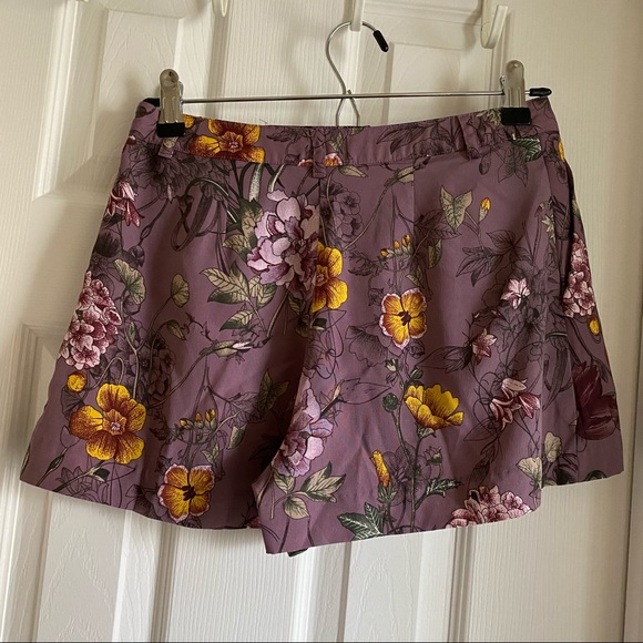 H&M - Floral Chiffon Shorts - Picture 4 of 6